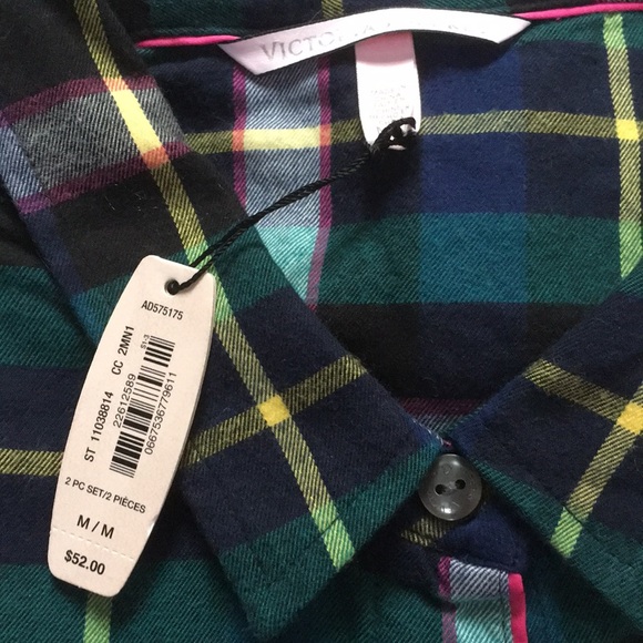 NWT Victoria’s Secret flannel pajama set eye mask - Picture 4 of 5